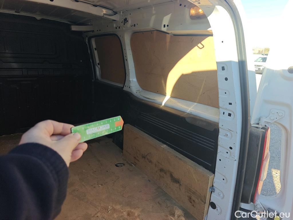  Opel  Combo OPEL  / 2018 / 4P / furgón derivado de turismo 1.5TD 75kW (100CV) Express XL H1 1000kg #3