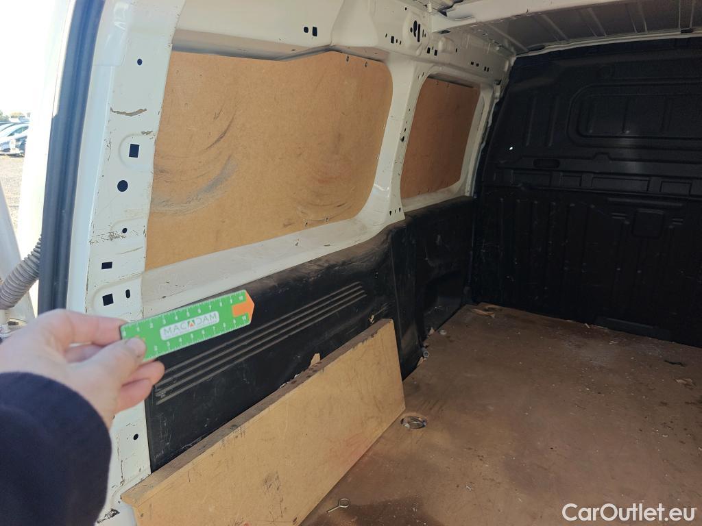  Opel  Combo OPEL  / 2018 / 4P / furgón derivado de turismo 1.5TD 75kW (100CV) Express XL H1 1000kg #4