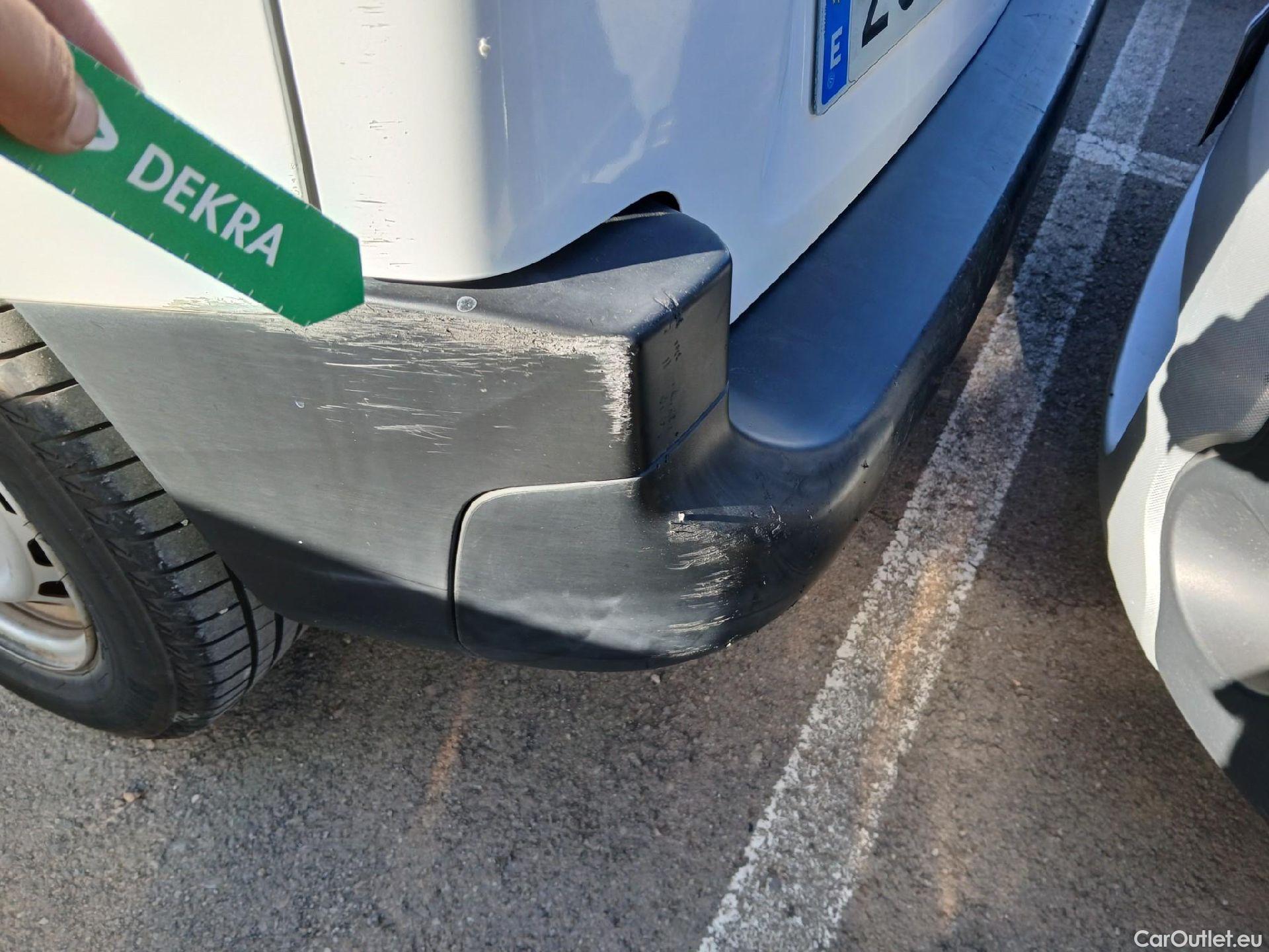  Opel  Combo OPEL  / 2018 / 3P / furgón derivado de turismo 1.6 TD S/S 74kW (100CV) Express L H1 650 #32