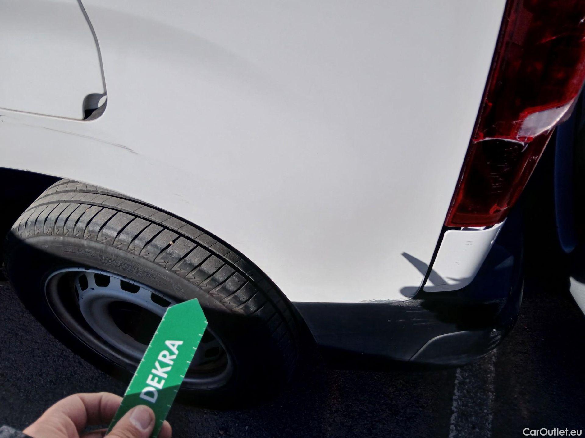  Opel  Combo OPEL  / 2018 / 3P / furgón derivado de turismo 1.6 TD S/S 74kW (100CV) Express L H1 650 #25