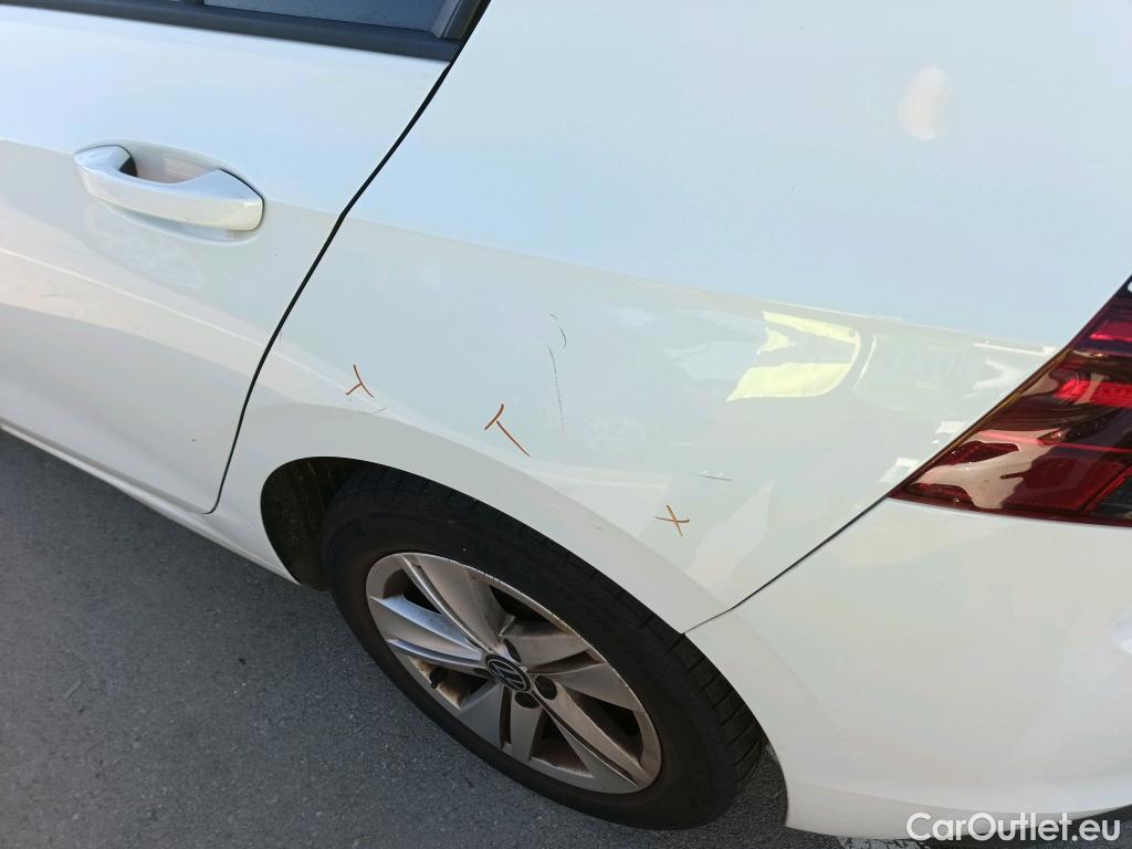  Volkswagen  Golf  VOLKSWAGEN / 2020 / 5P / berlina con portón Life 1.0 eTSI 81kW (110CV) DSG #3