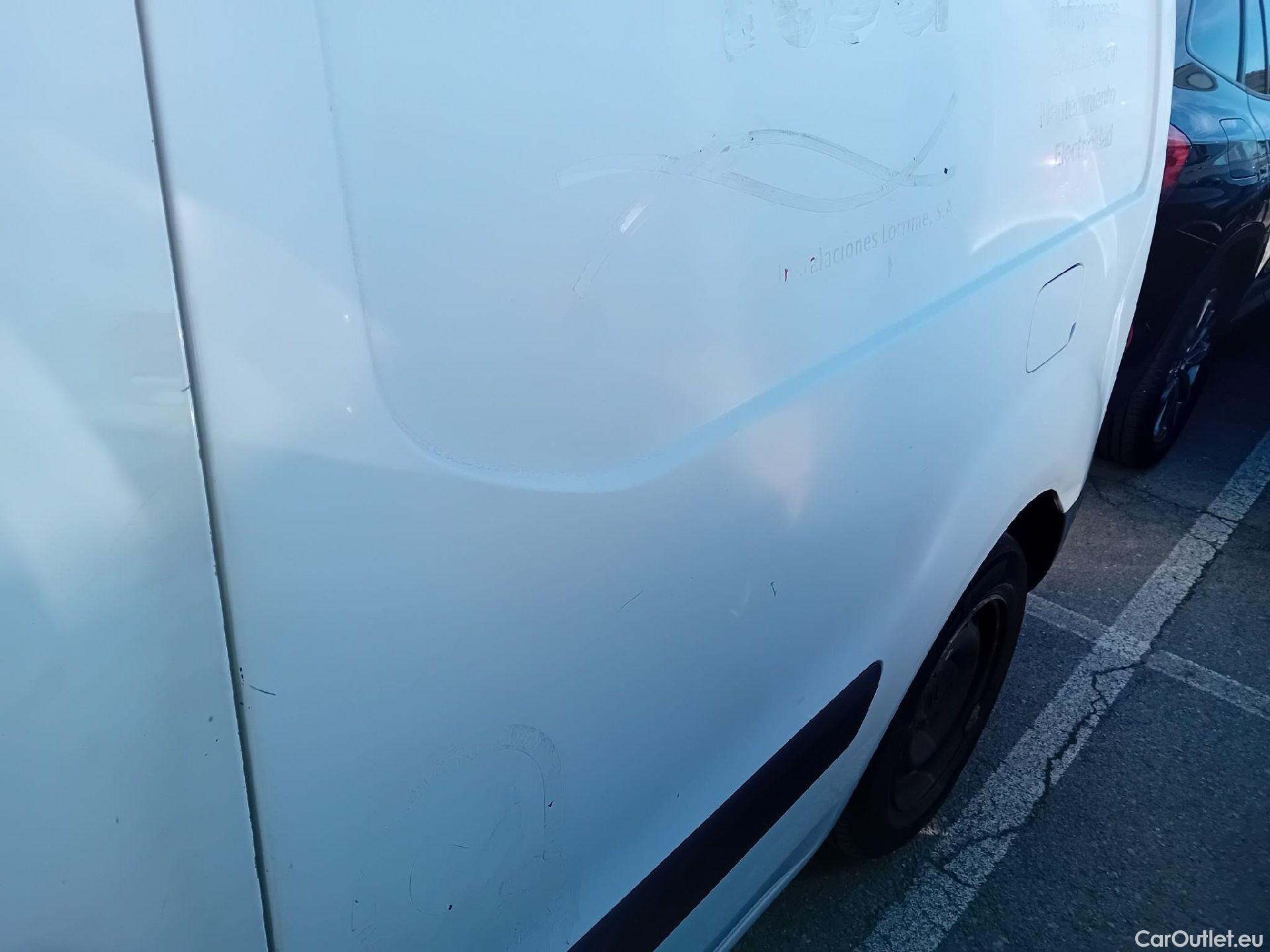  Citroen  Berlingo CITROEN  / 2015 / 3P / furgón derivado de turismo BlueHDi 74KW (100CV) #14