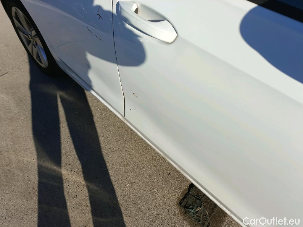  Volkswagen  Golf  VOLKSWAGEN / 2020 / 5P / berlina con portón Life 1.0 eTSI 81kW (110CV) DSG #1