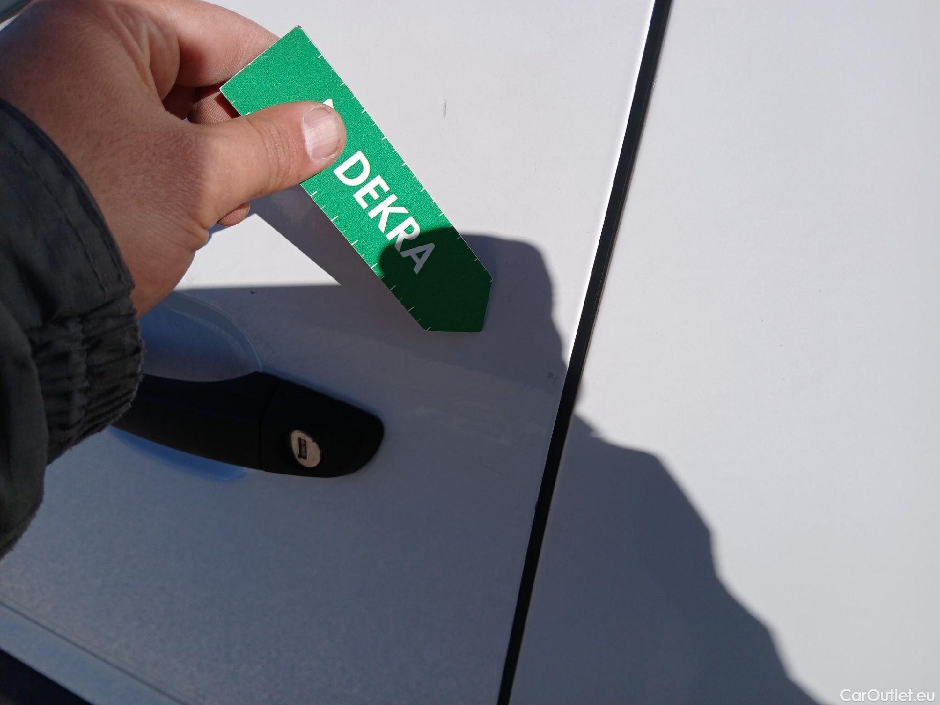  Opel  Combo OPEL  / 2018 / 3P / furgón derivado de turismo 1.6 TD S/S 74kW (100CV) Express L H1 650 #23