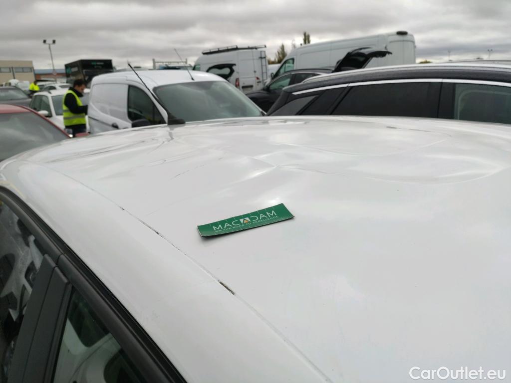  Citroen  C3 CITROEN  / 2016 / 5P / berlina comercial BlueHDi 73KW (100CV) S&S Comercial #4