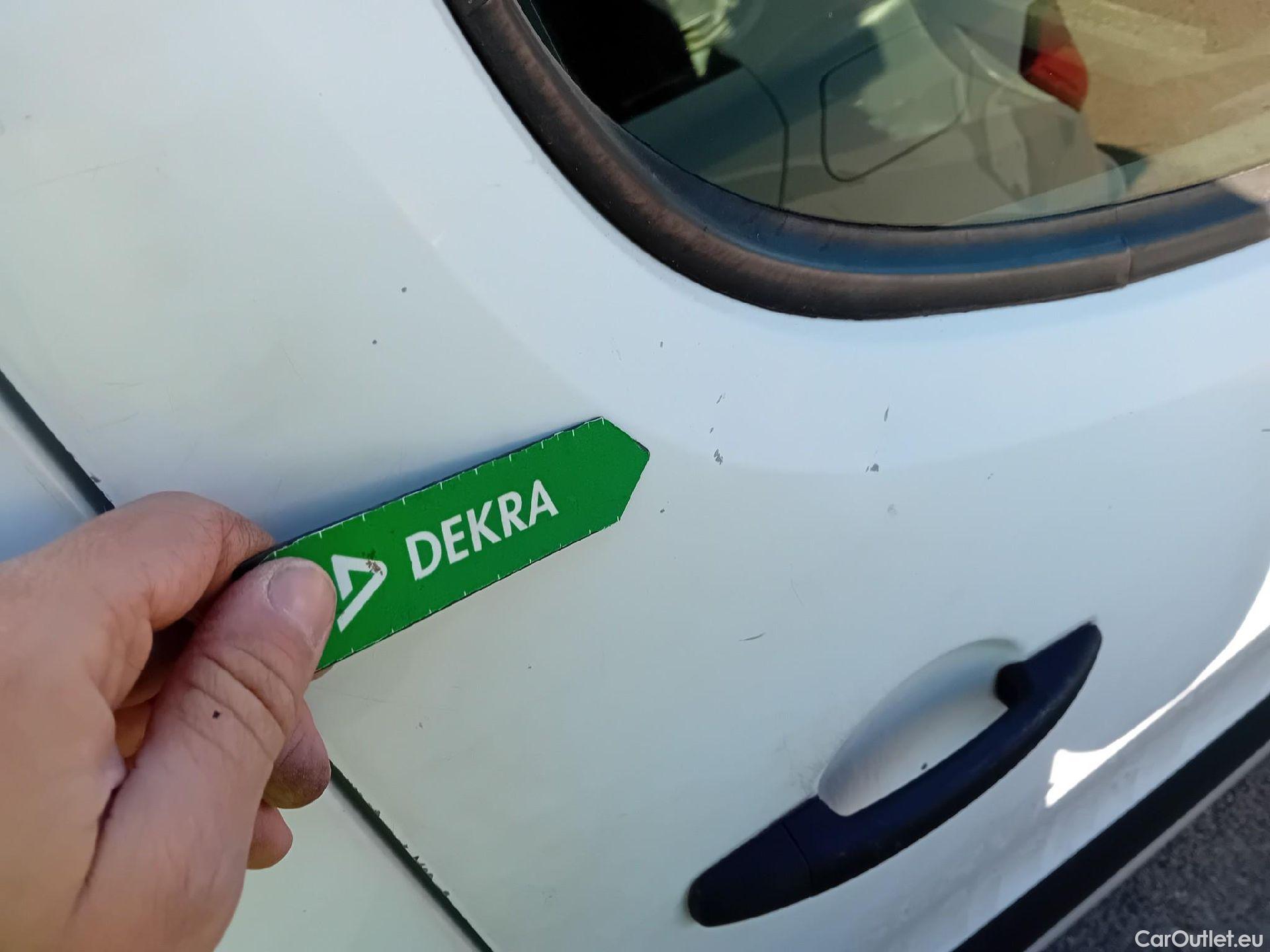  Citroen  Berlingo CITROEN  / 2015 / 3P / furgón derivado de turismo BlueHDi 74KW (100CV) #31