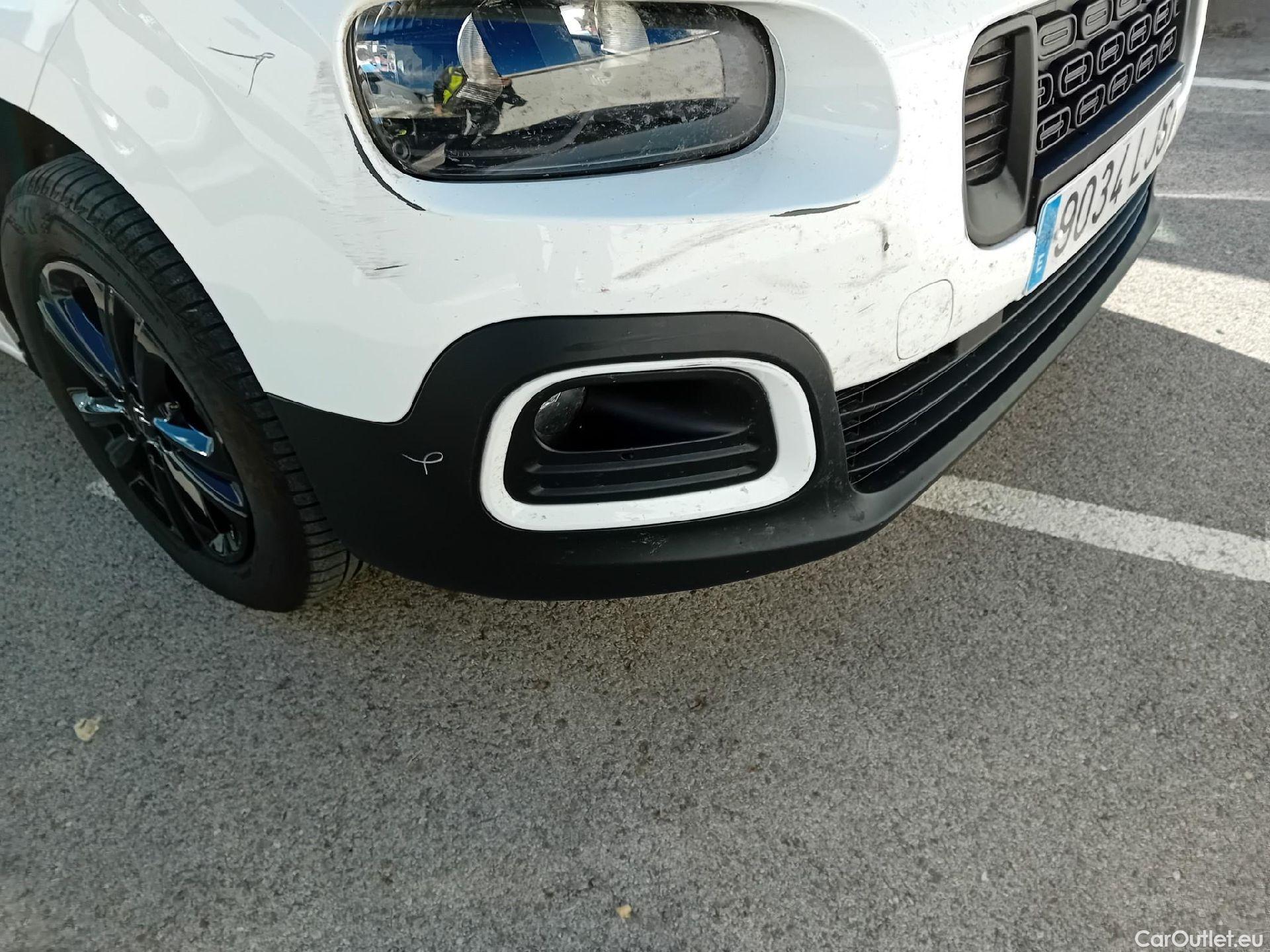  Citroen  Berlingo CITROEN  / 2018 / 5P / monovolumen compacto Talla M BlueHDi 100 S&S 100 AÑOS #RAMPA TRASERA DE ACCESO# #9