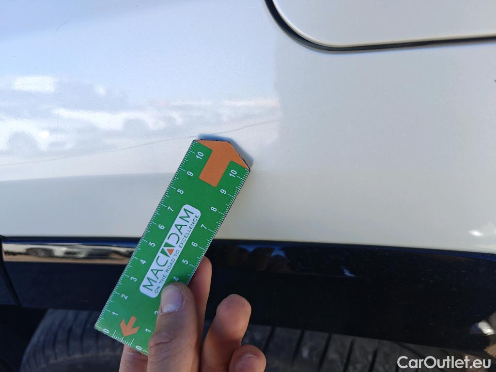  Toyota  RAV4 TOYOTA  / 2018 / 5P / todoterreno 2.5l 220H Style #35