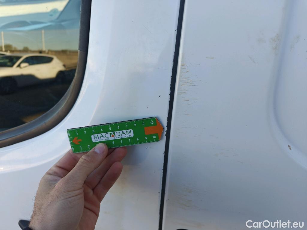  Peugeot  Partner PEUGEOT  VU 3p 2G furgón derivado de Furgón Confort L1 1.6 BlueHDi 55KW (75) #40