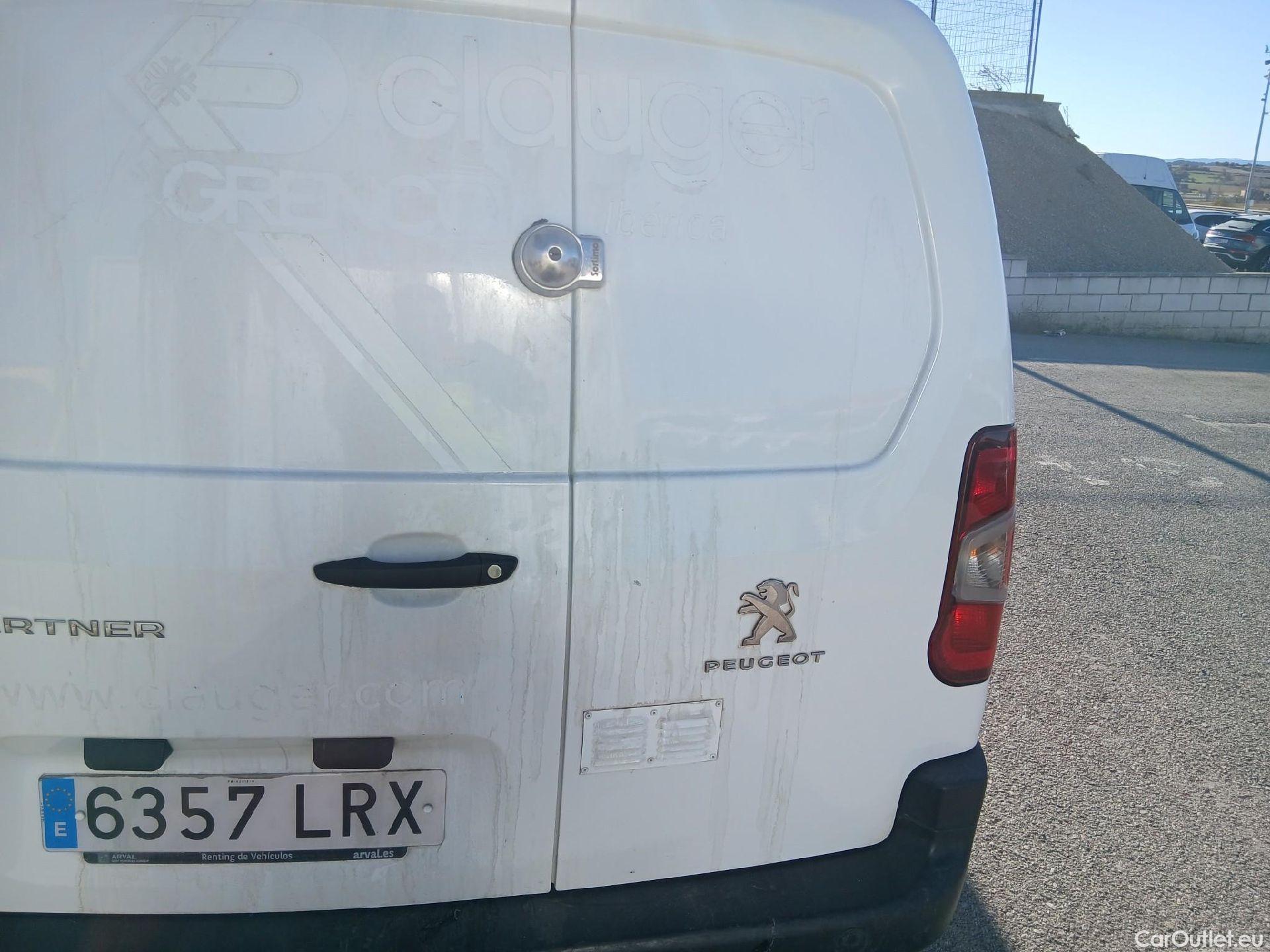  Peugeot  Partner PEUGEOT  / 2018 / 4P / furgón derivado de turismo Premium Long 1000kg BlueHDi 73kW #24