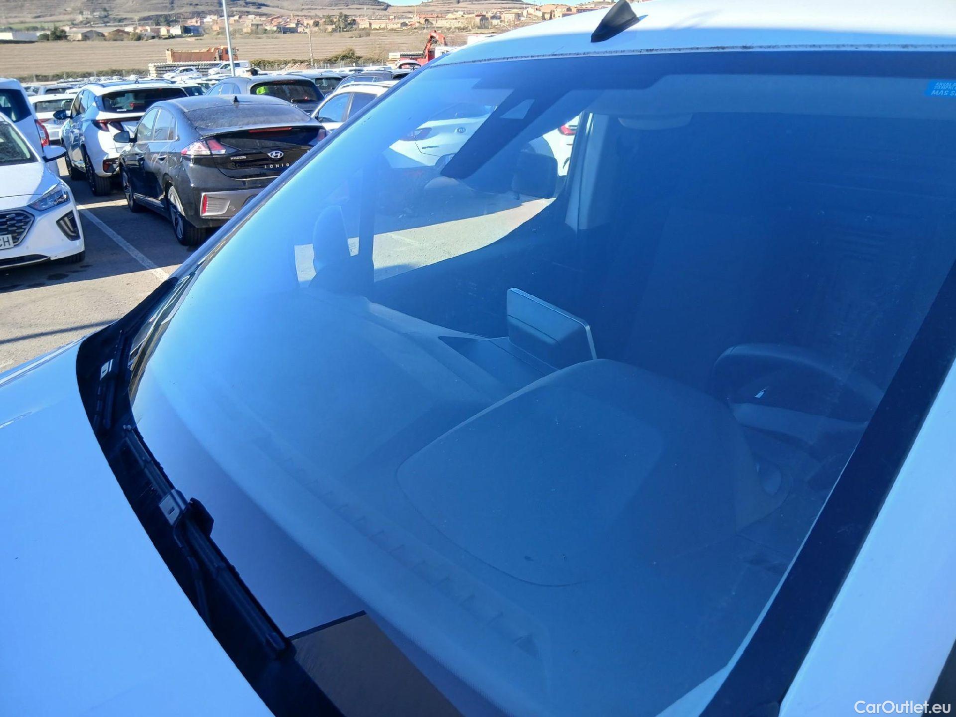  Peugeot  Partner PEUGEOT  / 2018 / 4P / furgón derivado de turismo Premium Long 1000kg BlueHDi 73kW #2