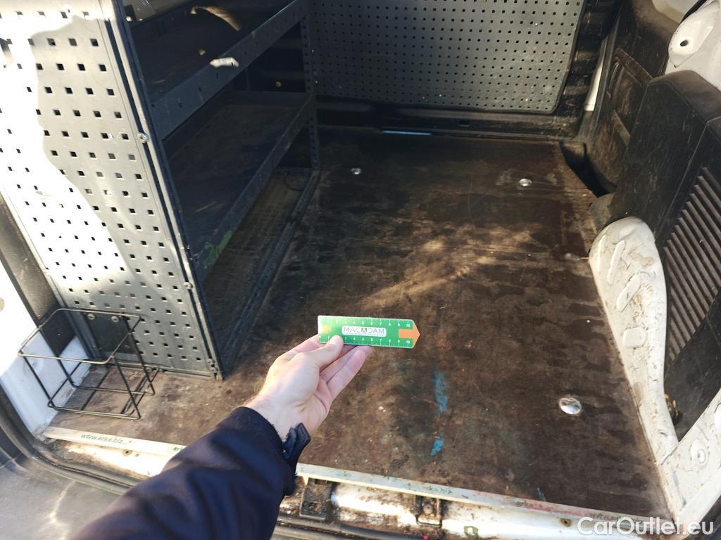  Peugeot  Partner PEUGEOT  VU 3p 2G furgón derivado de Furgón Confort L1 1.6 BlueHDi 55KW (75) #65