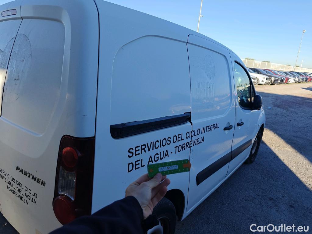  Peugeot  Partner PEUGEOT  VU 3p 2G furgón derivado de Furgón Confort L1 1.6 BlueHDi 55KW (75) #24