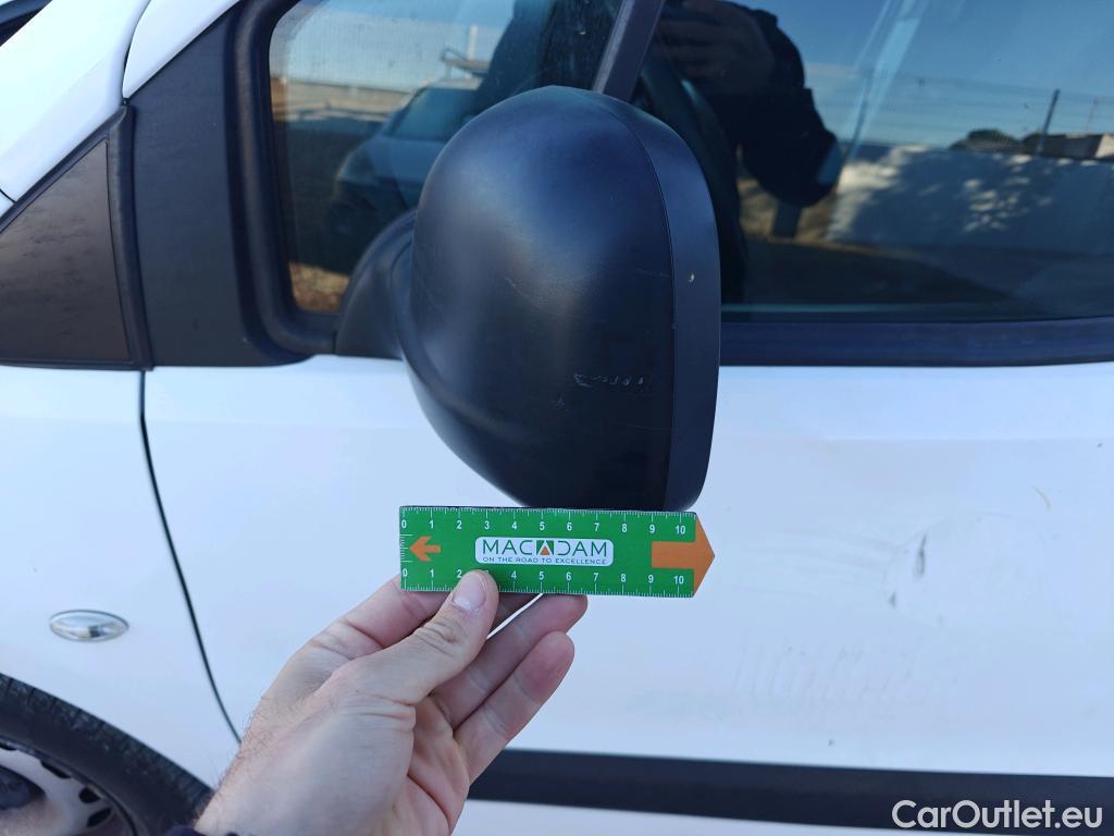  Peugeot  Partner PEUGEOT  VU 3p 2G furgón derivado de Furgón Confort L1 1.6 BlueHDi 55KW (75) #74