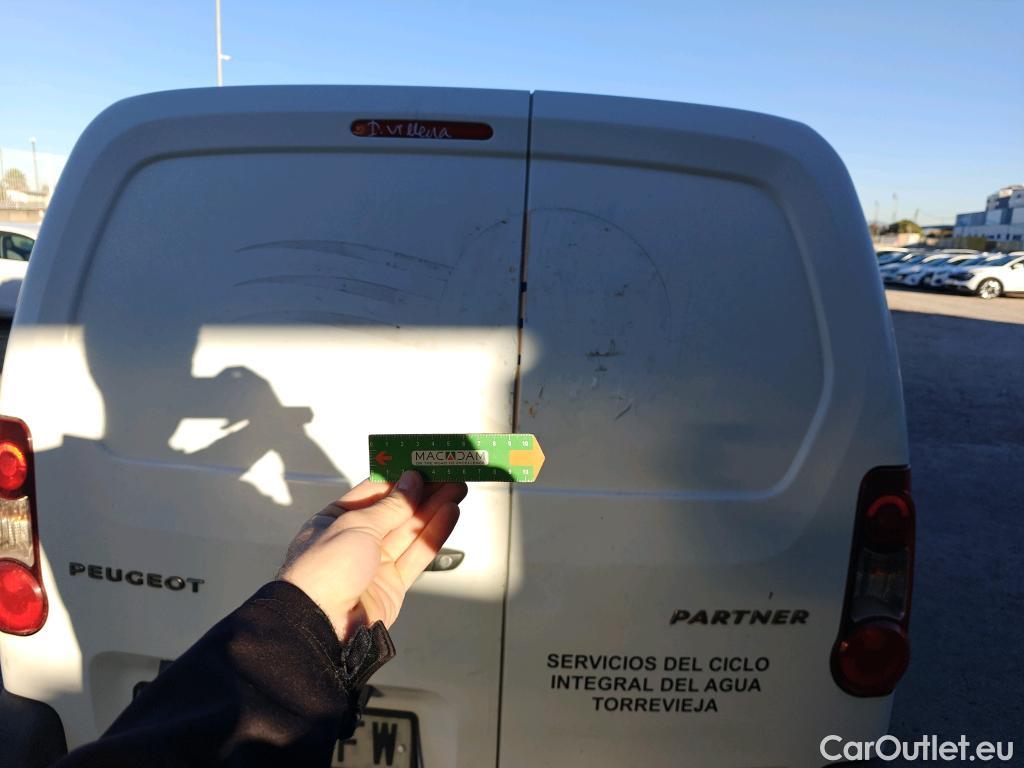  Peugeot  Partner PEUGEOT  VU 3p 2G furgón derivado de Furgón Confort L1 1.6 BlueHDi 55KW (75) #23