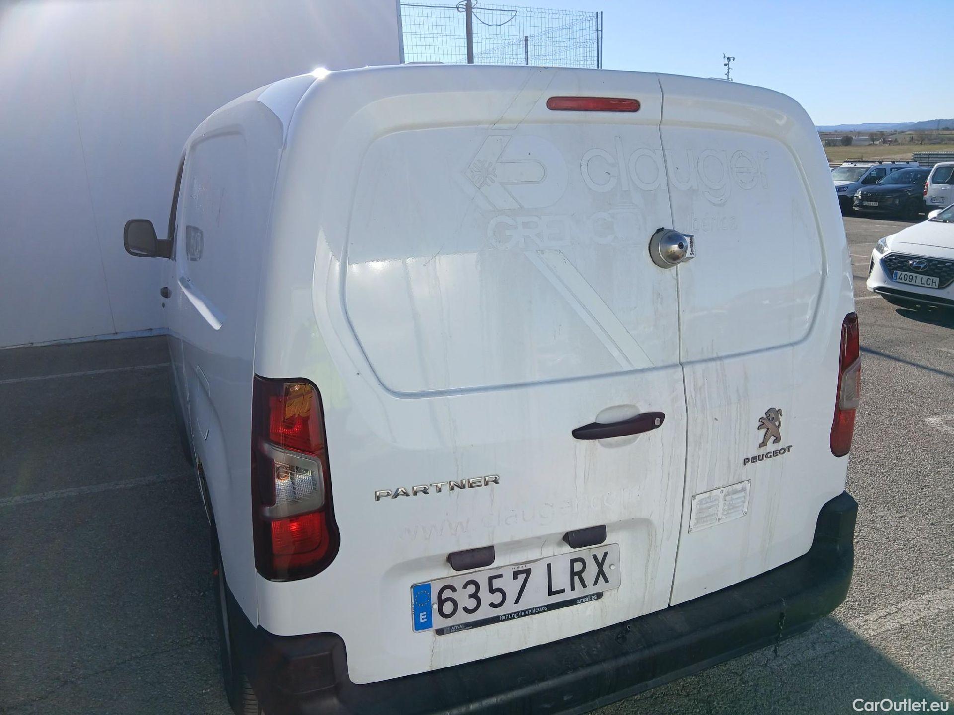  Peugeot  Partner PEUGEOT  / 2018 / 4P / furgón derivado de turismo Premium Long 1000kg BlueHDi 73kW #21