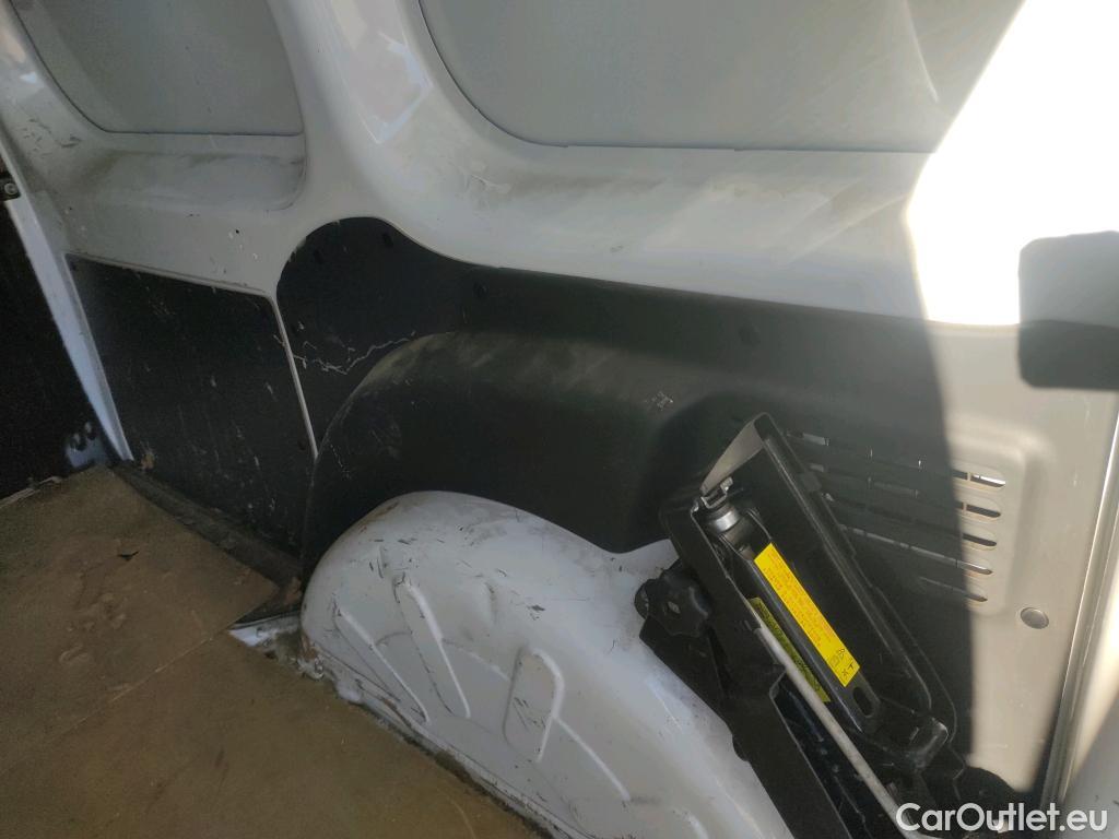  Renault  Kangoo RENAULT  Z.E./2013/3P/furgón derivado de turismo Z.E. #26