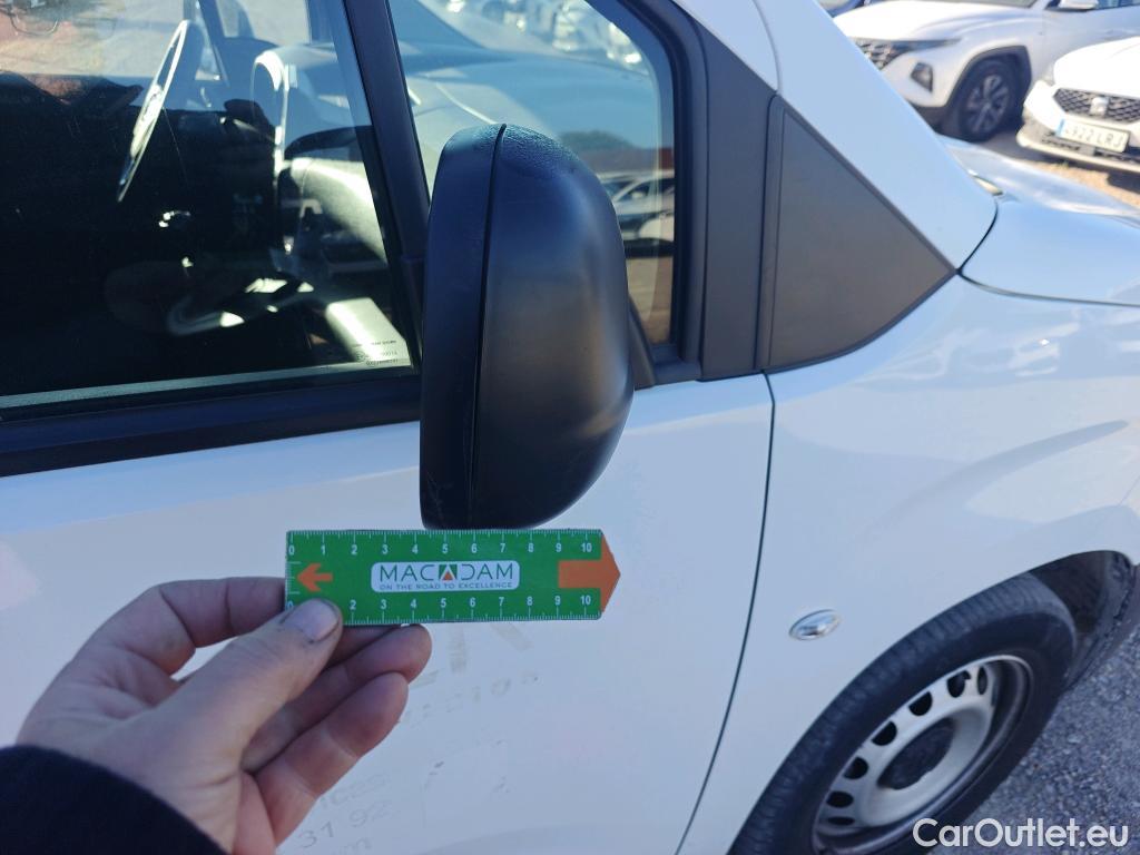  Opel  Combo OPEL  / 2018 / 4P / furgón derivado de turismo 1.5TD 75kW (100CV) Express XL H1 1000kg #43