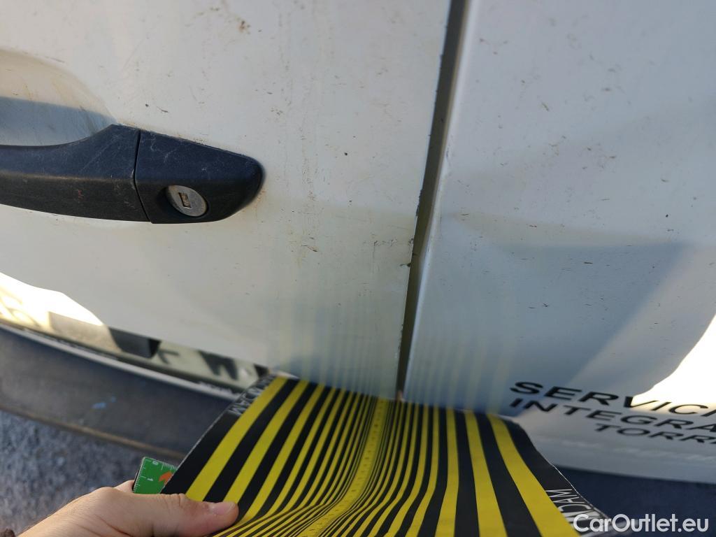  Peugeot  Partner PEUGEOT  VU 3p 2G furgón derivado de Furgón Confort L1 1.6 BlueHDi 55KW (75) #18