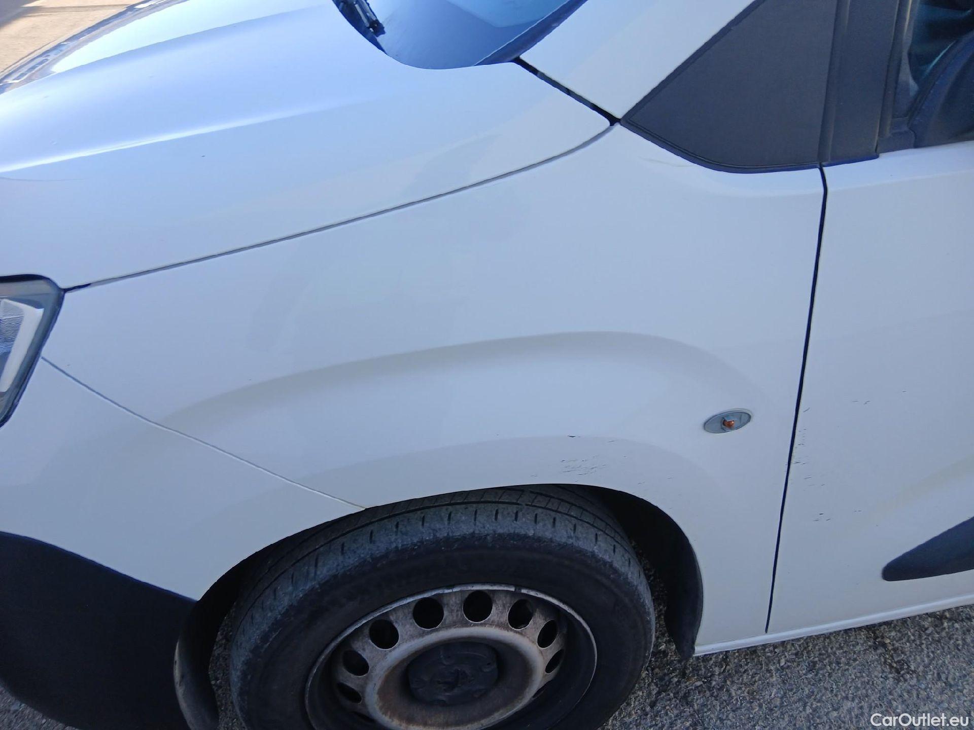  Peugeot  Partner PEUGEOT  / 2018 / 4P / furgón derivado de turismo Premium Long 1000kg BlueHDi 73kW #7