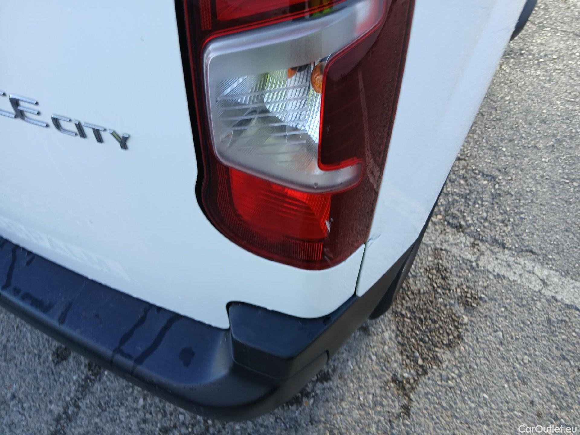  Toyota  Proace TOYOTA  City / 2020 / 4P / combi 1.5D 75kW (100CV) GX L1 #21