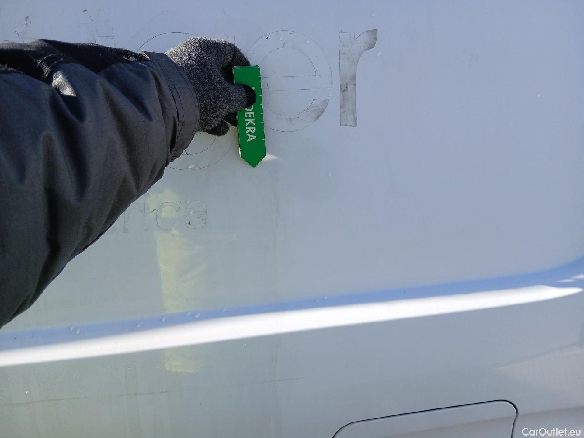  Peugeot  Partner PEUGEOT  / 2018 / 4P / furgón derivado de turismo Premium Long 1000kg BlueHDi 73kW #16