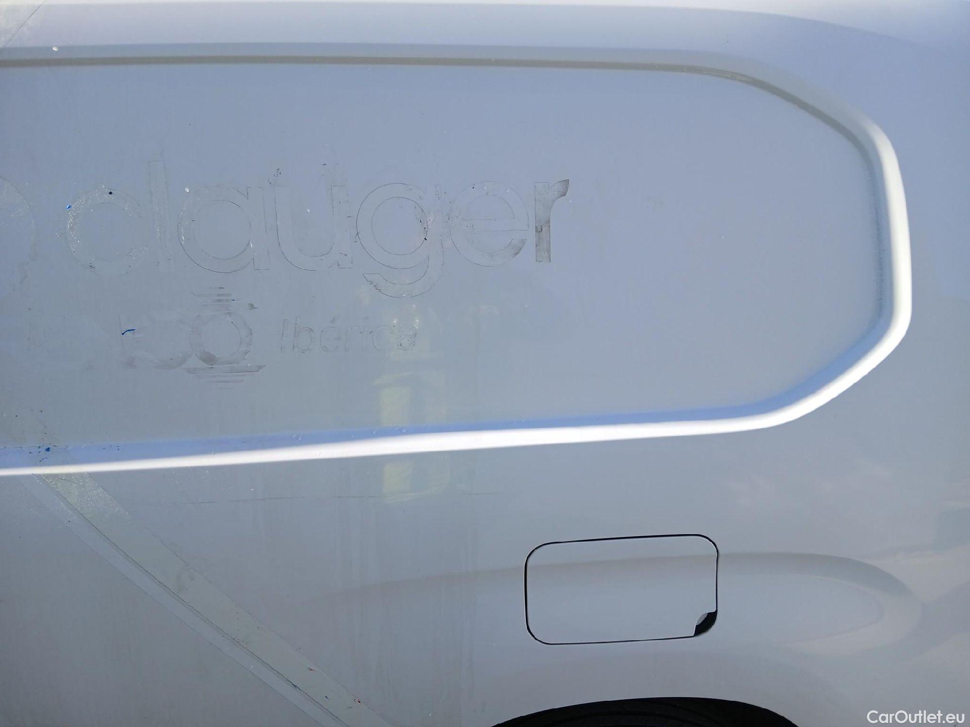  Peugeot  Partner PEUGEOT  / 2018 / 4P / furgón derivado de turismo Premium Long 1000kg BlueHDi 73kW #15