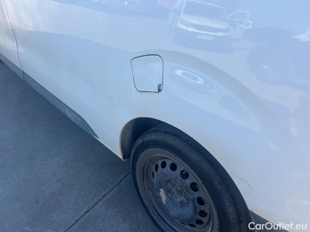  Peugeot  Expert PEUGEOT  / 2016 / 4P / furgón Furgón Premium 1.5 BlueHDi 100 Standard (AC) #17