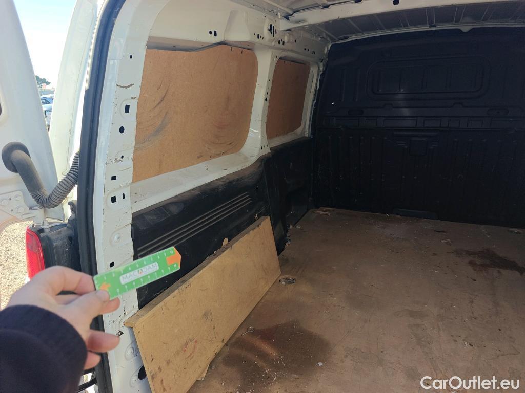  Opel  Combo OPEL  / 2018 / 4P / furgón derivado de turismo 1.5TD 75kW (100CV) Express XL H1 1000kg #38