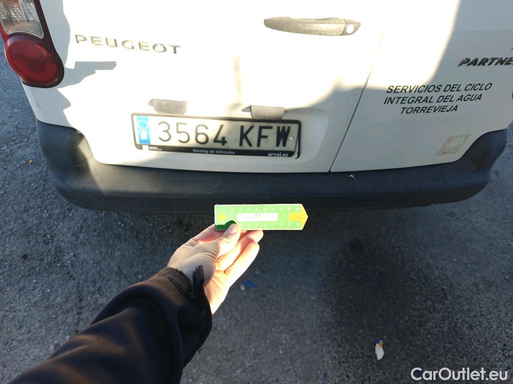  Peugeot  Partner PEUGEOT  VU 3p 2G furgón derivado de Furgón Confort L1 1.6 BlueHDi 55KW (75) #46