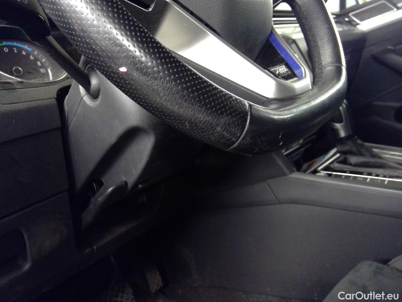  Volkswagen  Passat  Sp.Combi GTE #8