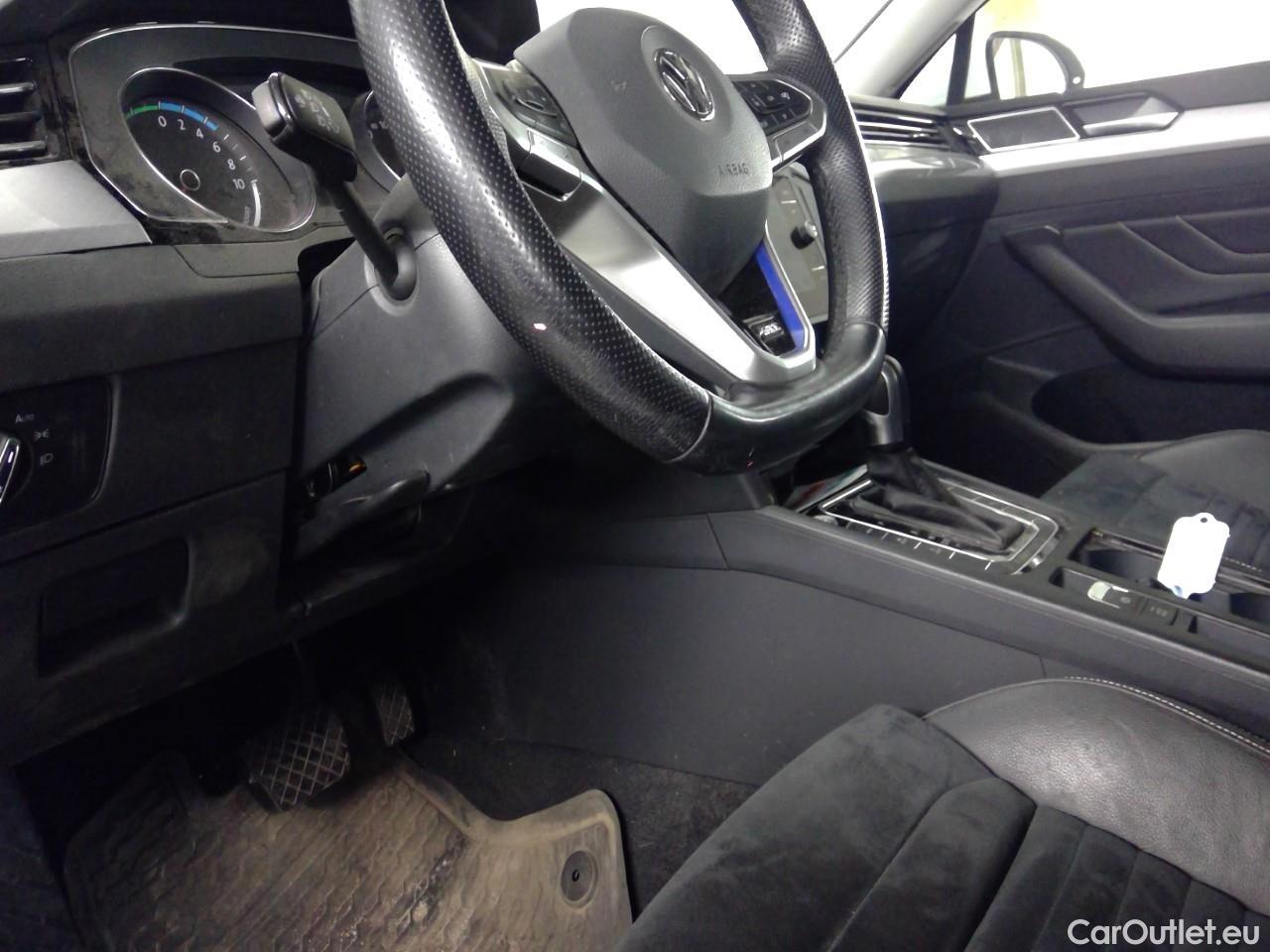  Volkswagen  Passat  Sp.Combi GTE #9