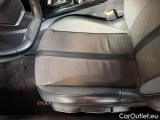  Peugeot  2008 PEUGEOT  / 2019 / 5P / CROSSOVER BLUEHDI 130 EAT8 ALLURE S/S AUT. #12