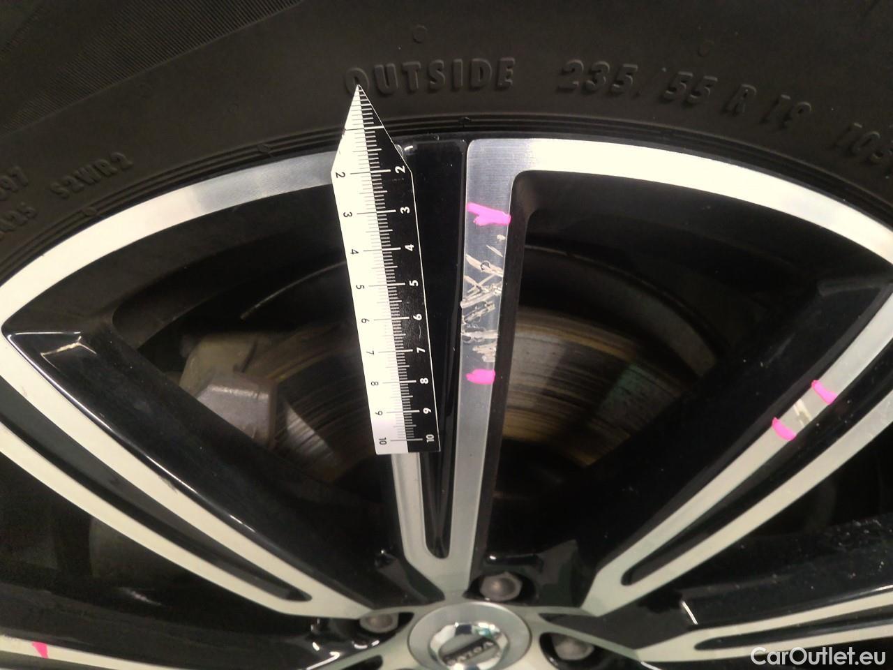  Volvo  XC60  T8 390 AWD Ins. Rech. Aut #32