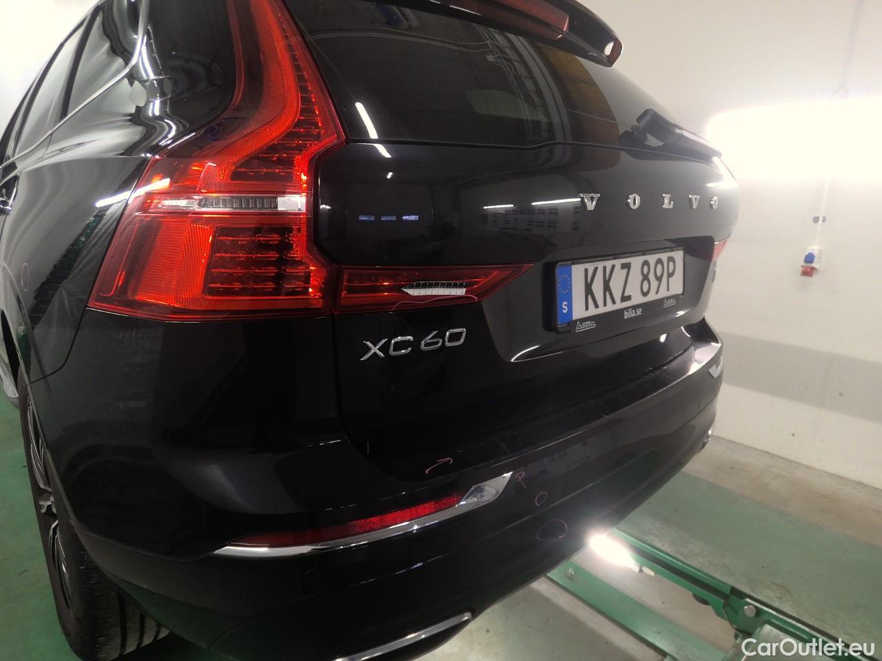  Volvo  XC60  T8 390 AWD Ins. Rech. Aut #36