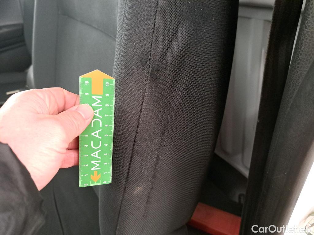  Isuzu  D-Max ISUZU  SC VU 2p Pick-up SATELLITE 4x4 1,9 - clim man #31