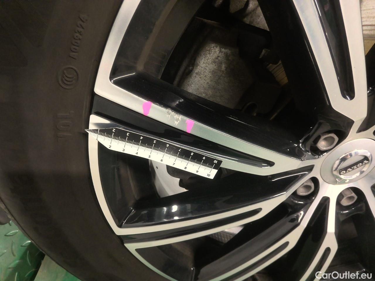  Volvo  XC60  T8 390 AWD Ins. Rech. Aut #34