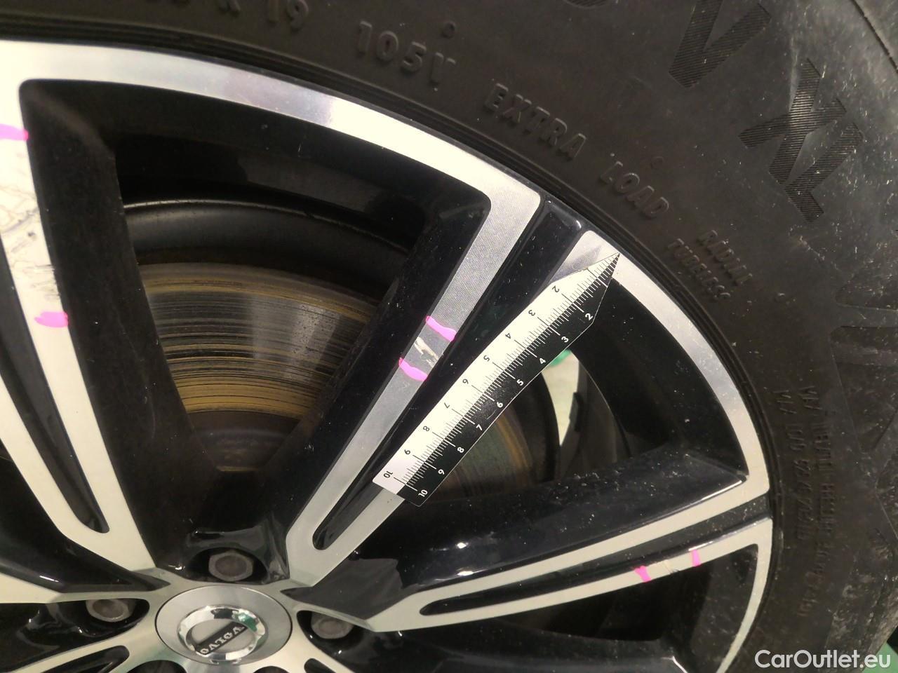  Volvo  XC60  T8 390 AWD Ins. Rech. Aut #31