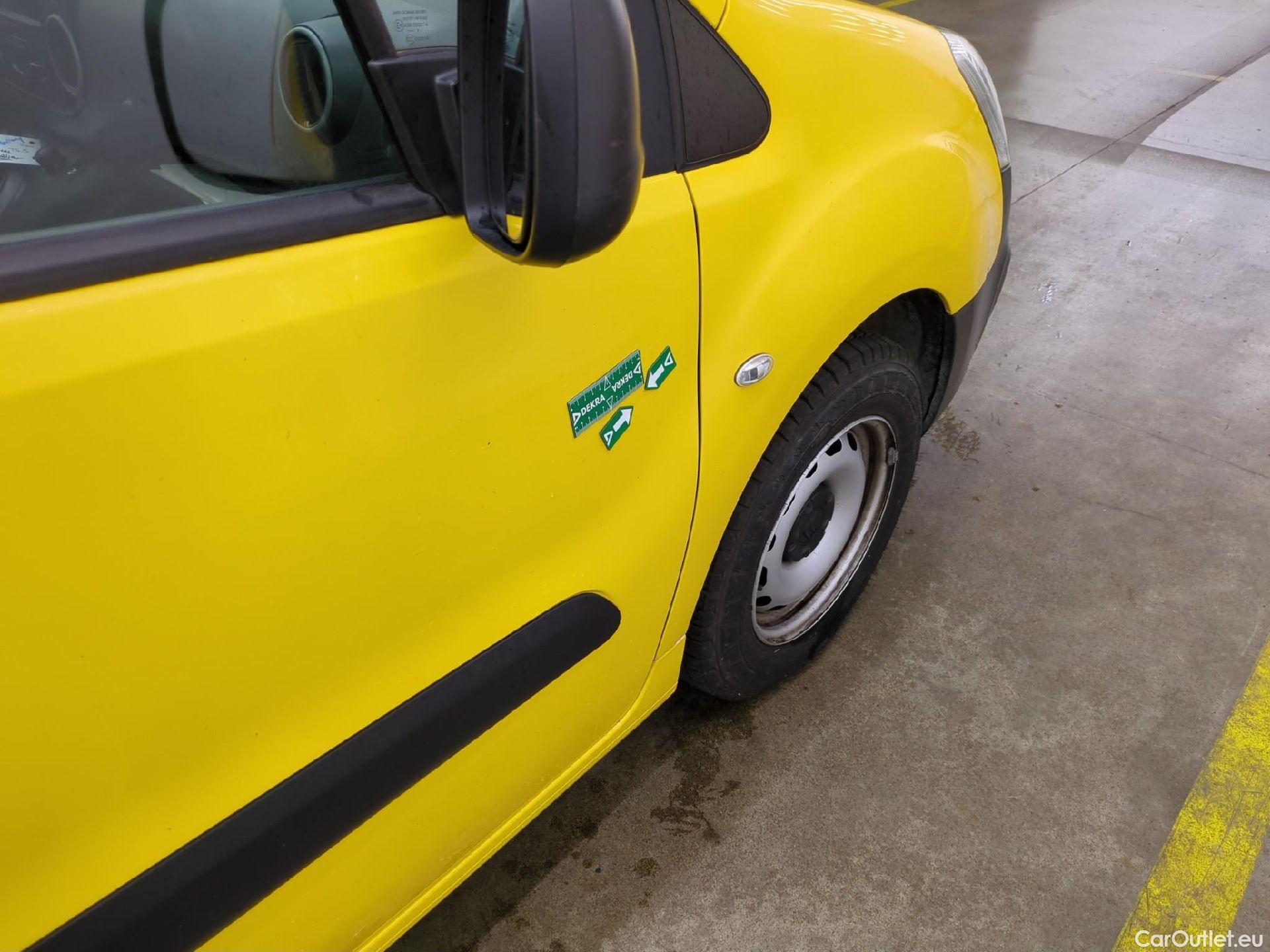  Citroen  Berlingo  Fourgon Business L1 (Court) 1.6 BlueHDi 100CV BVM5 E6 #28