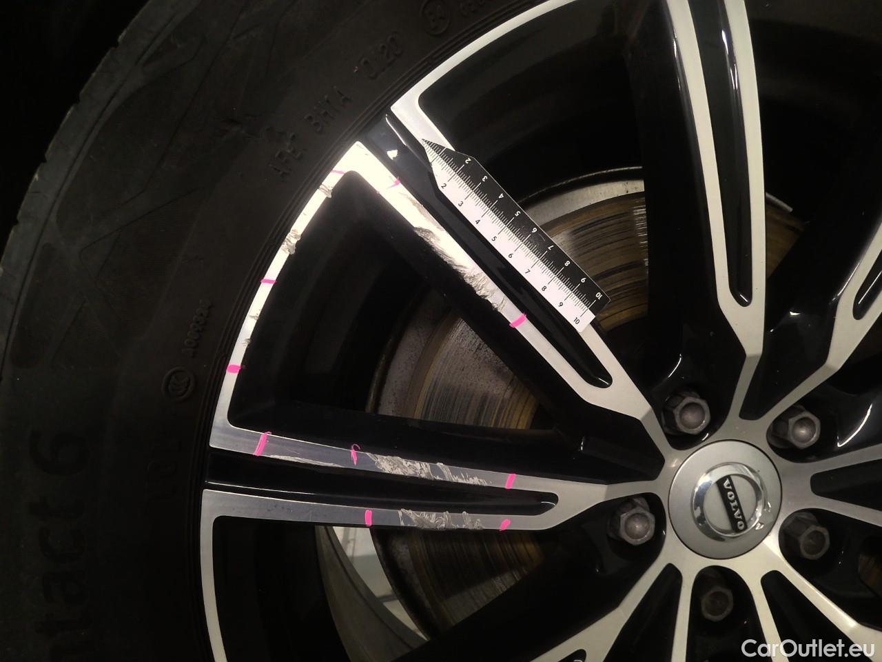  Volvo  XC60  T8 390 AWD Ins. Rech. Aut #51