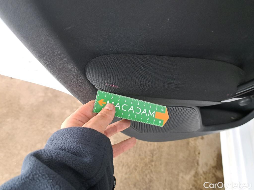  Peugeot  208  Affaire Premium 1.6 HDi 75CV BVM5 E6 #12