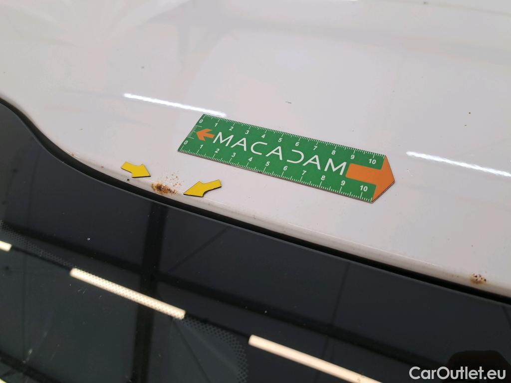  Peugeot  208  Affaire Premium 1.6 HDi 75CV BVM5 E6 #9