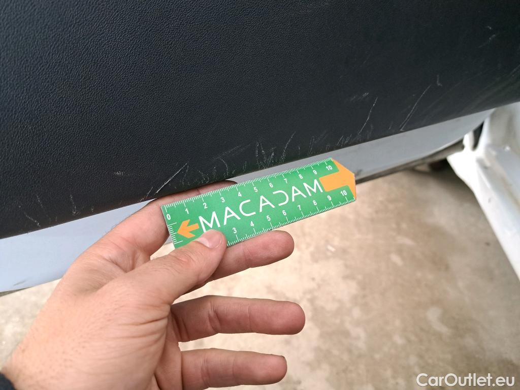  Peugeot  208  Affaire Premium 1.6 HDi 75CV BVM5 E6 #16