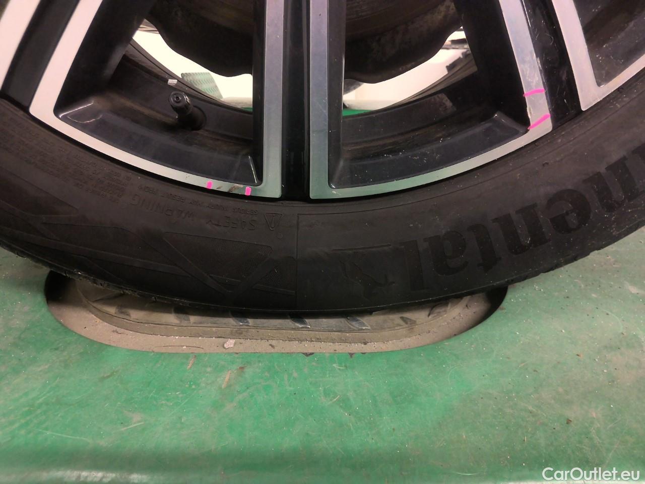  Volvo  XC60  T8 390 AWD Ins. Rech. Aut #29