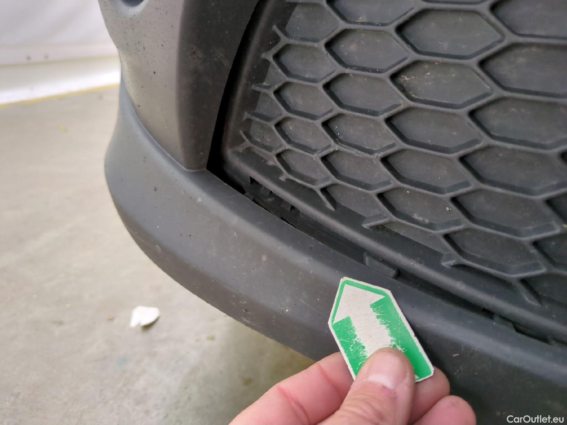  Renault  Trafic RENAULT  / 2019 / 4P / Fourgon tole NV FG GCF L1H1 1200 dCi 120 S&S #24