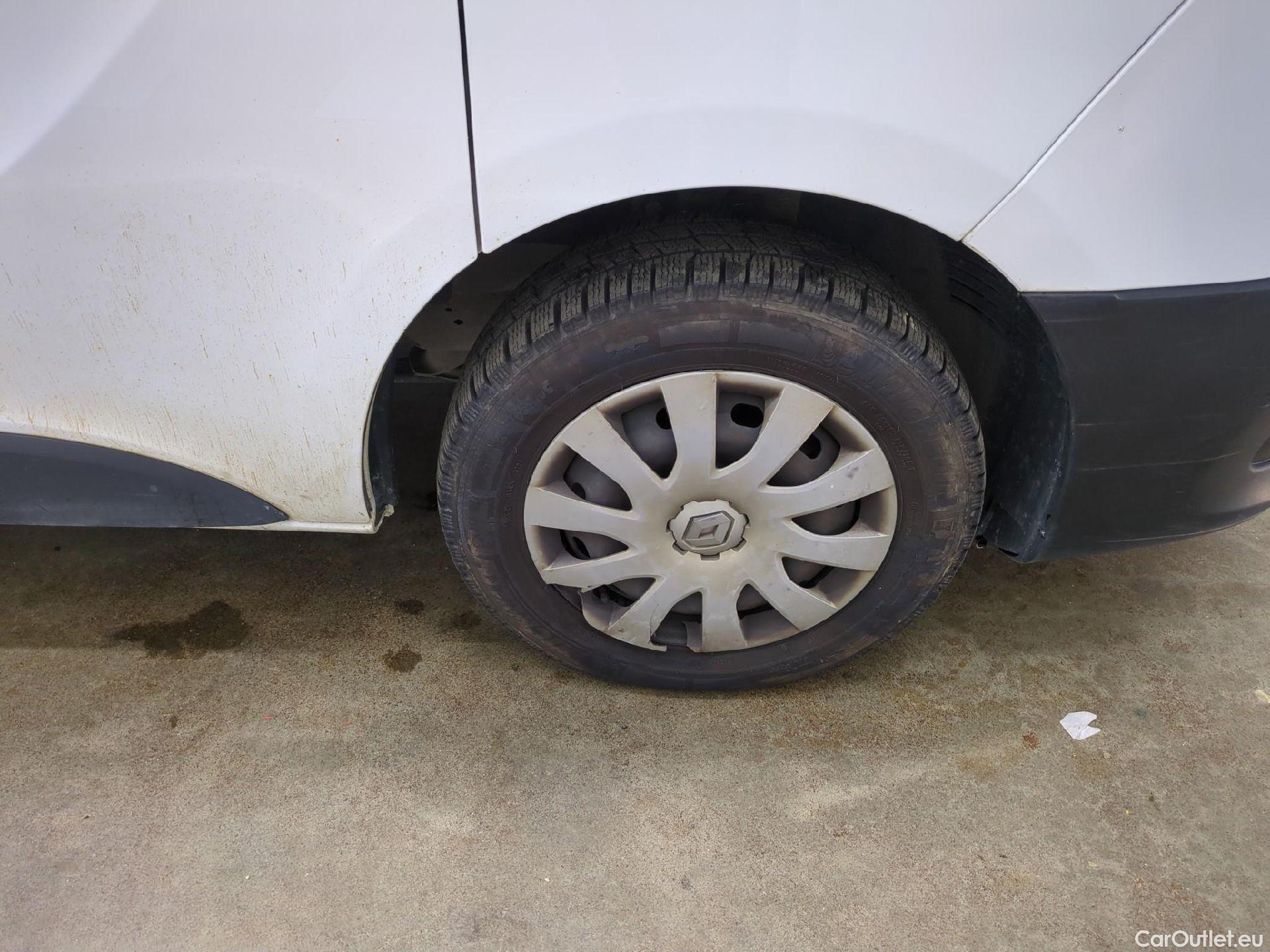  Renault  Trafic RENAULT  / 2019 / 4P / Fourgon tole NV FG GCF L1H1 1200 dCi 120 S&S #14