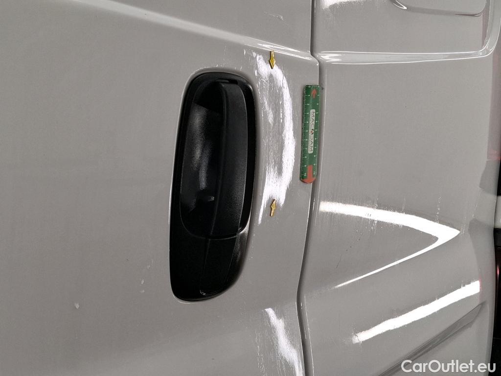  Renault  Trafic  Furgon Grand Confort L2H2 1200 1.6 dCi 125CV BVM6 E6 #9