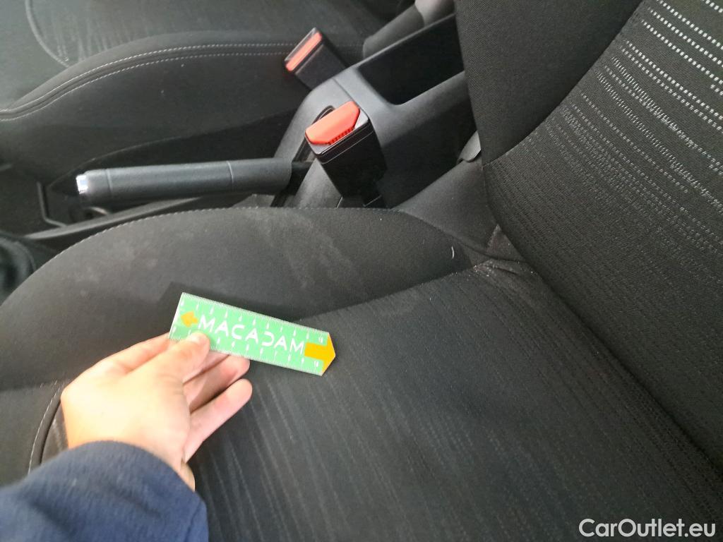  Peugeot  208  Affaire Premium 1.6 HDi 75CV BVM5 E6 #26