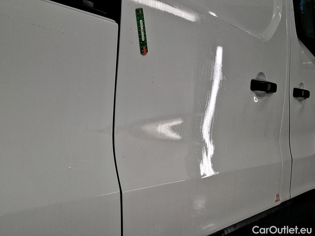  Renault  Trafic  Furgon Grand Confort L2H2 1200 1.6 dCi 125CV BVM6 E6 #17