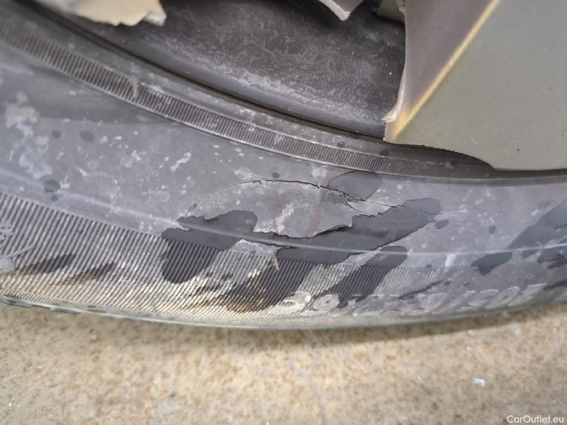  Renault  Trafic RENAULT  / 2019 / 4P / Fourgon tole NV FG GCF L1H1 1200 dCi 120 S&S #11